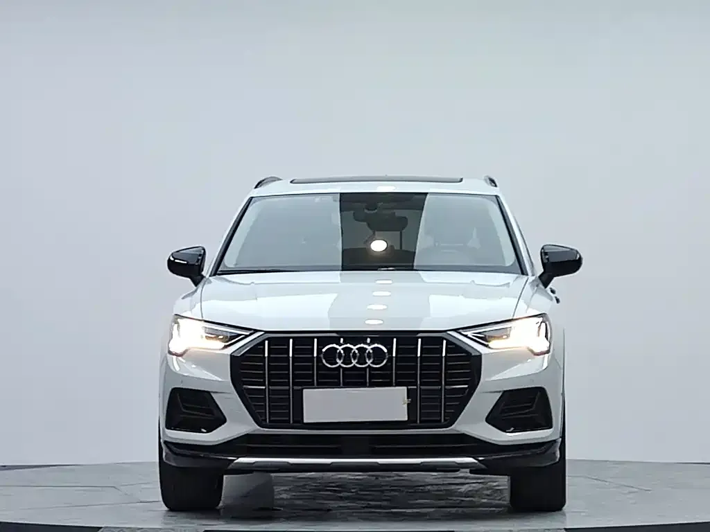 Audi Q3 — фото 2