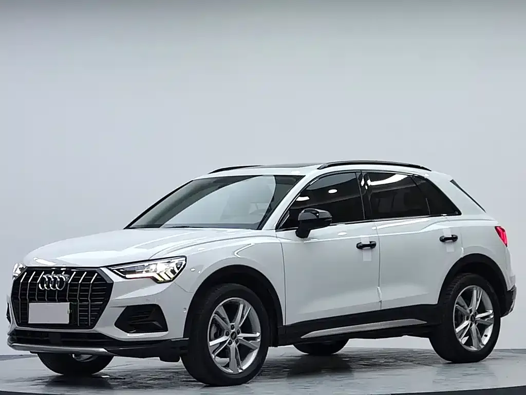 Audi Q3 — фото 6