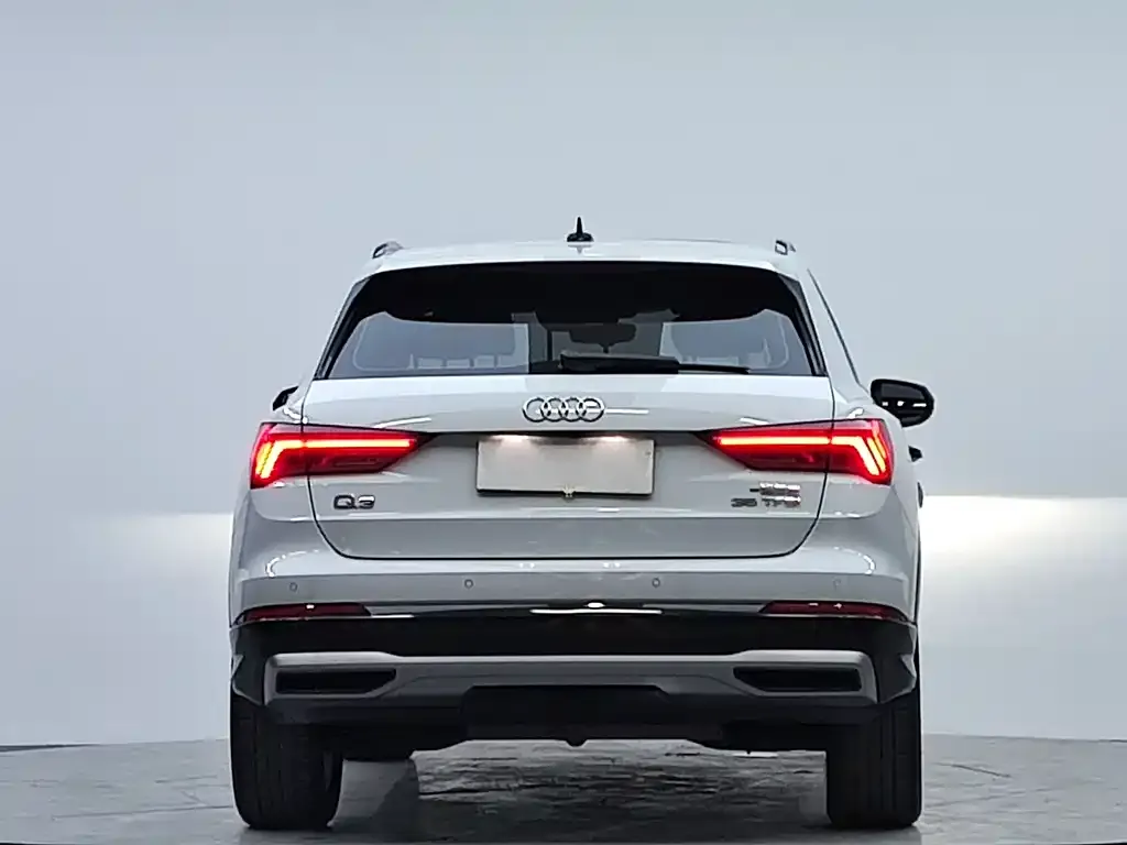 Audi Q3 — фото 3