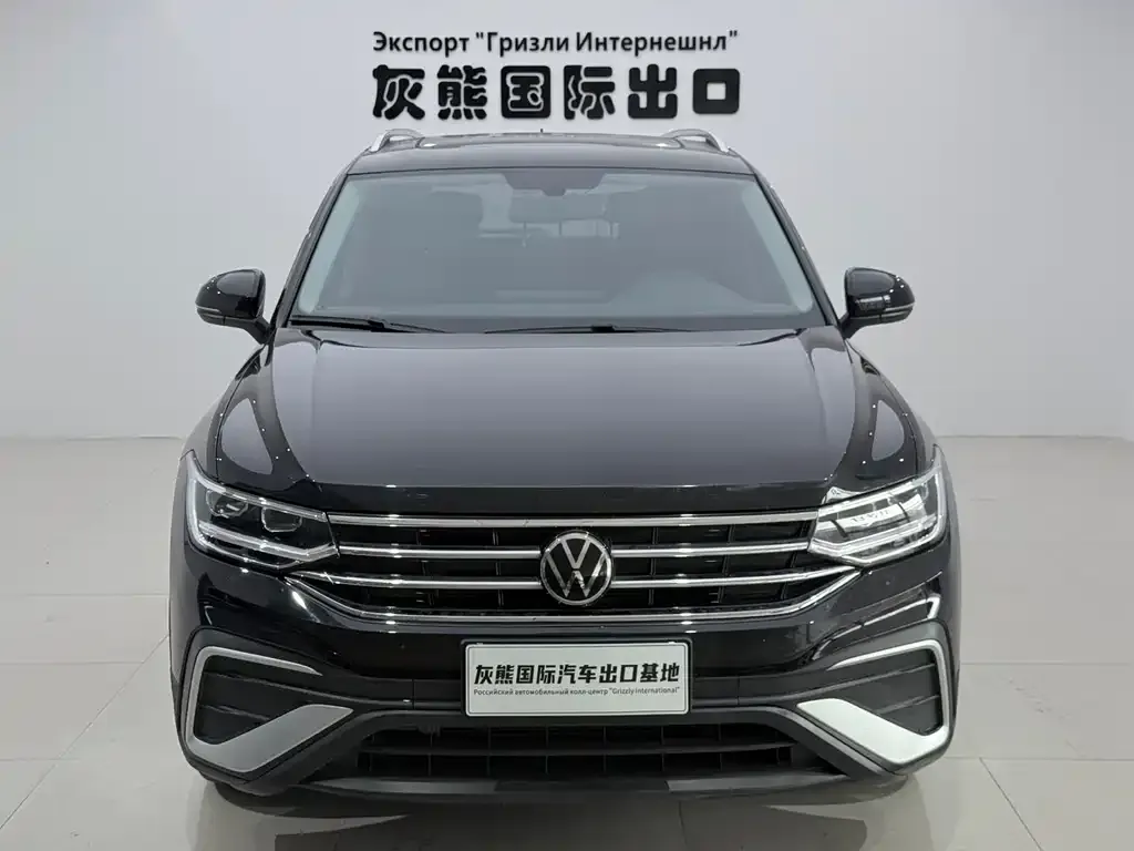 Volkswagen Tiguan L — фото 2