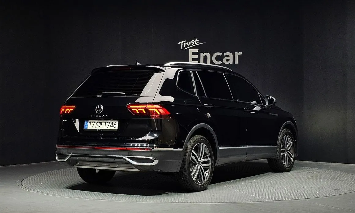 Volkswagen Tiguan — фото 5
