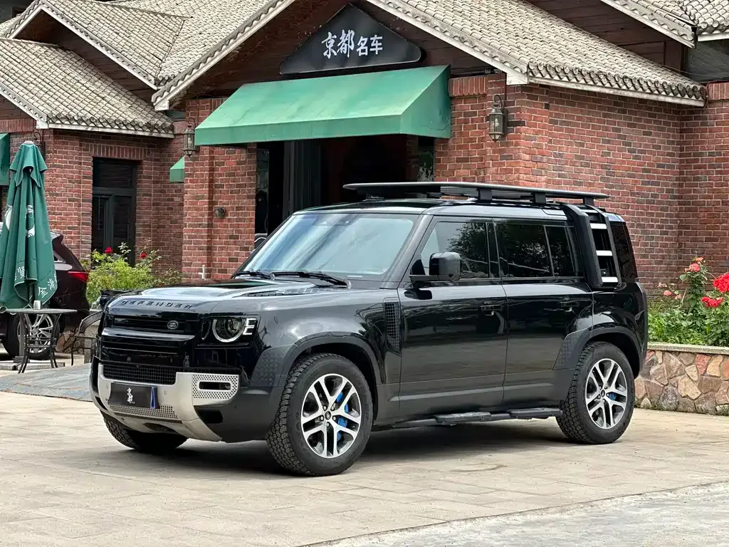 Land Rover Defender — фото 1