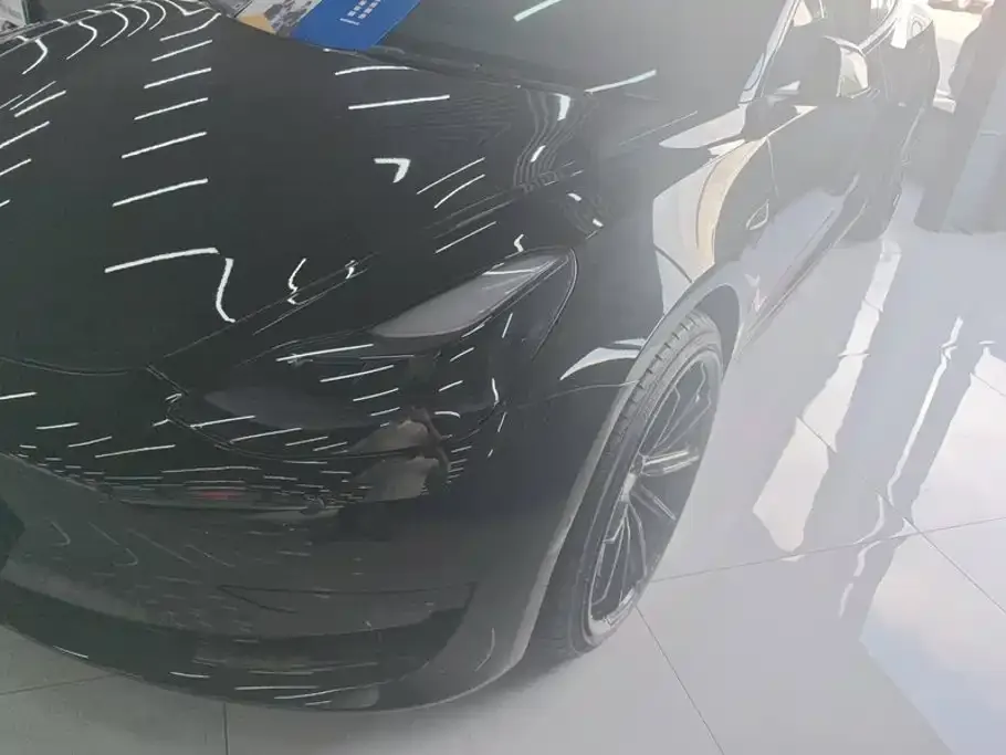 Tesla Model 3 — фото 10