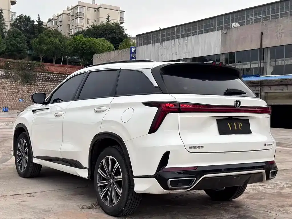 Changan CS75PLUS — фото 8
