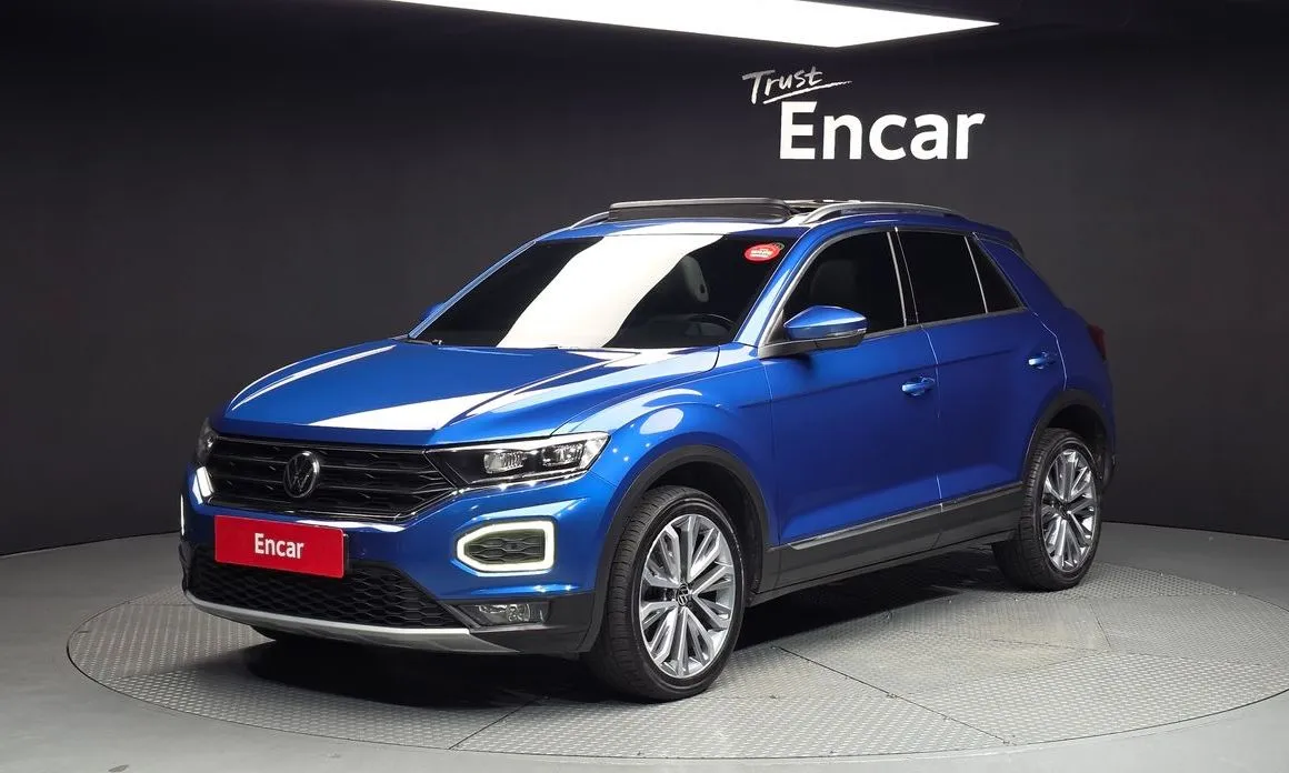 Volkswagen T-Roc — фото 1
