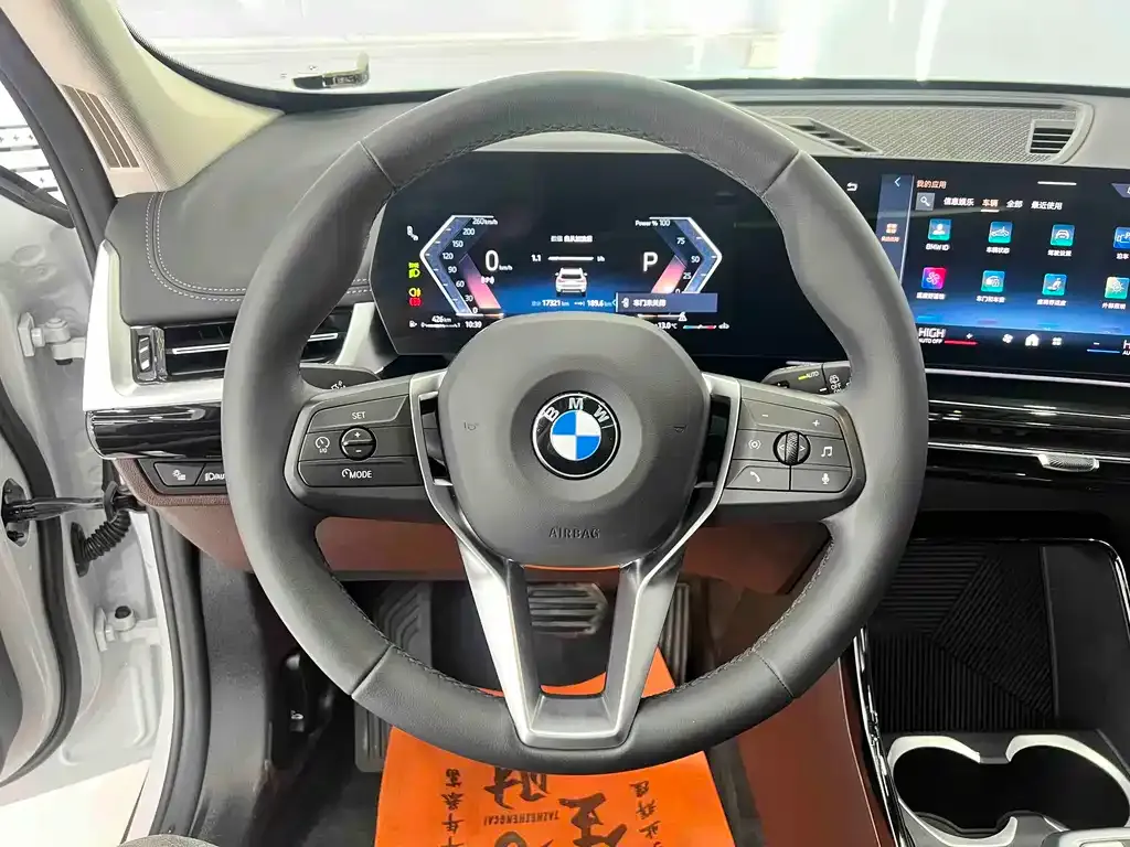 BMW X1 — фото 4