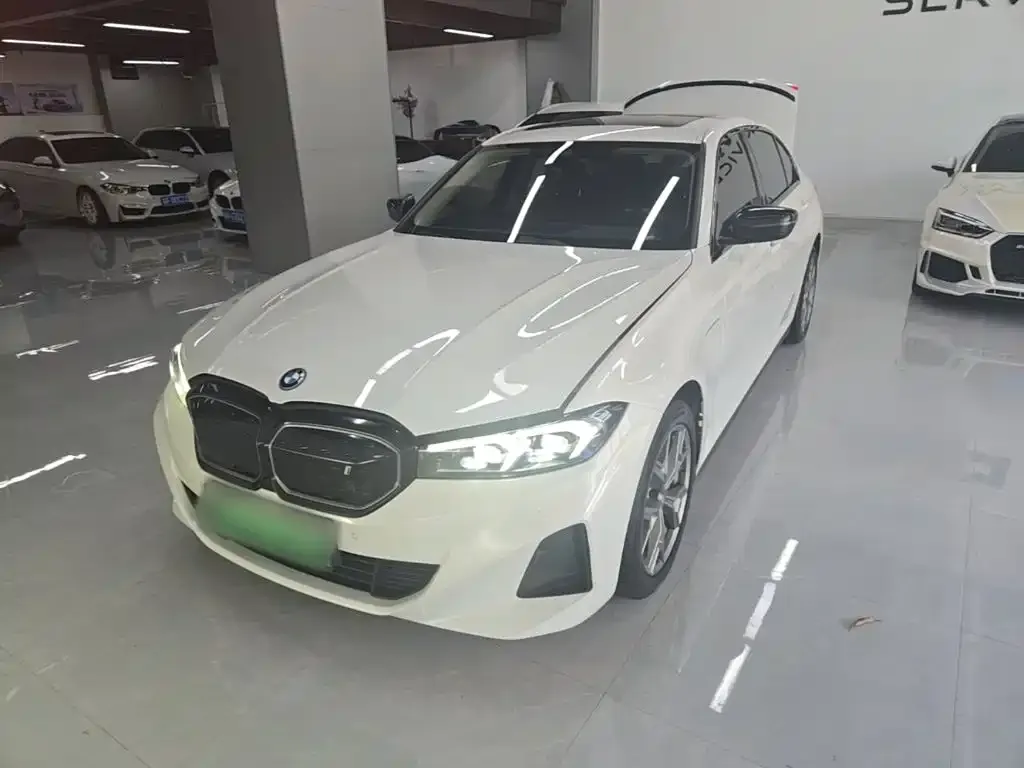 BMW i3 — фото 1