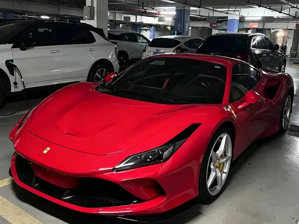 Ferrari F8 — фото 8
