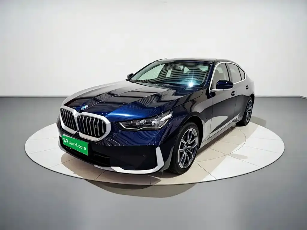 BMW i5 — фото 1