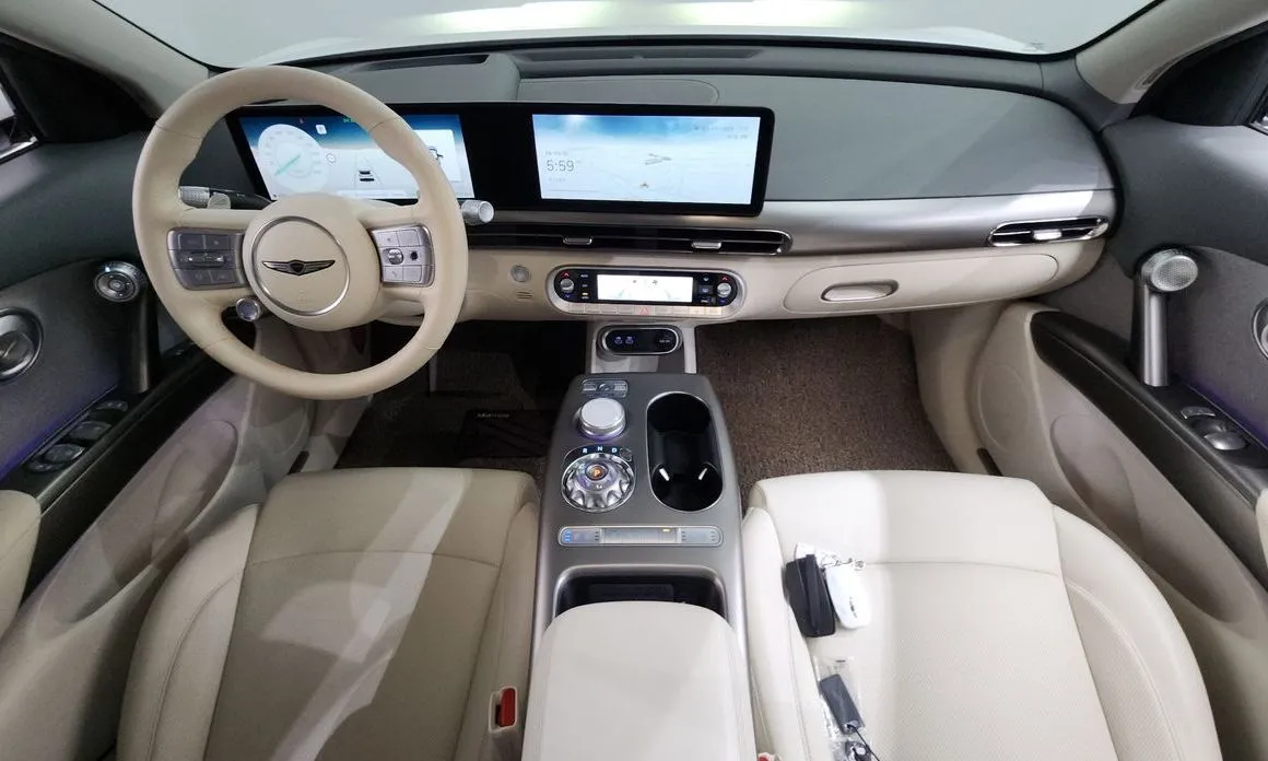 Genesis GV60 — фото 10