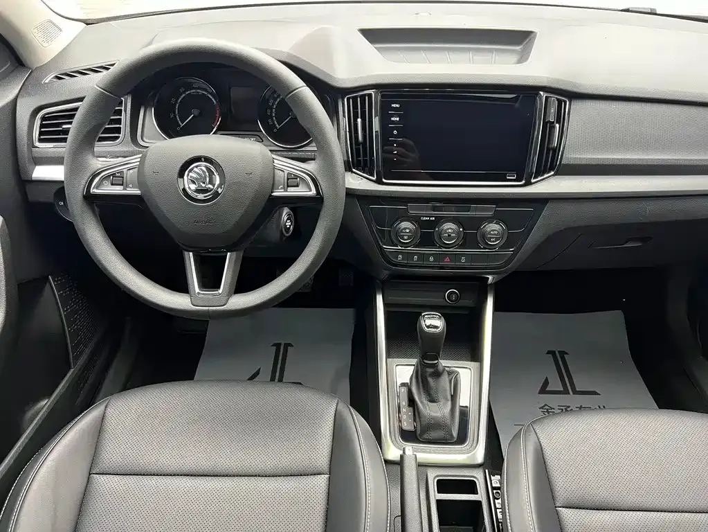 Skoda Kamiq — фото 10