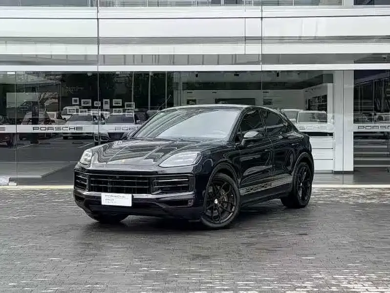 Porsche Cayenne — фото 1