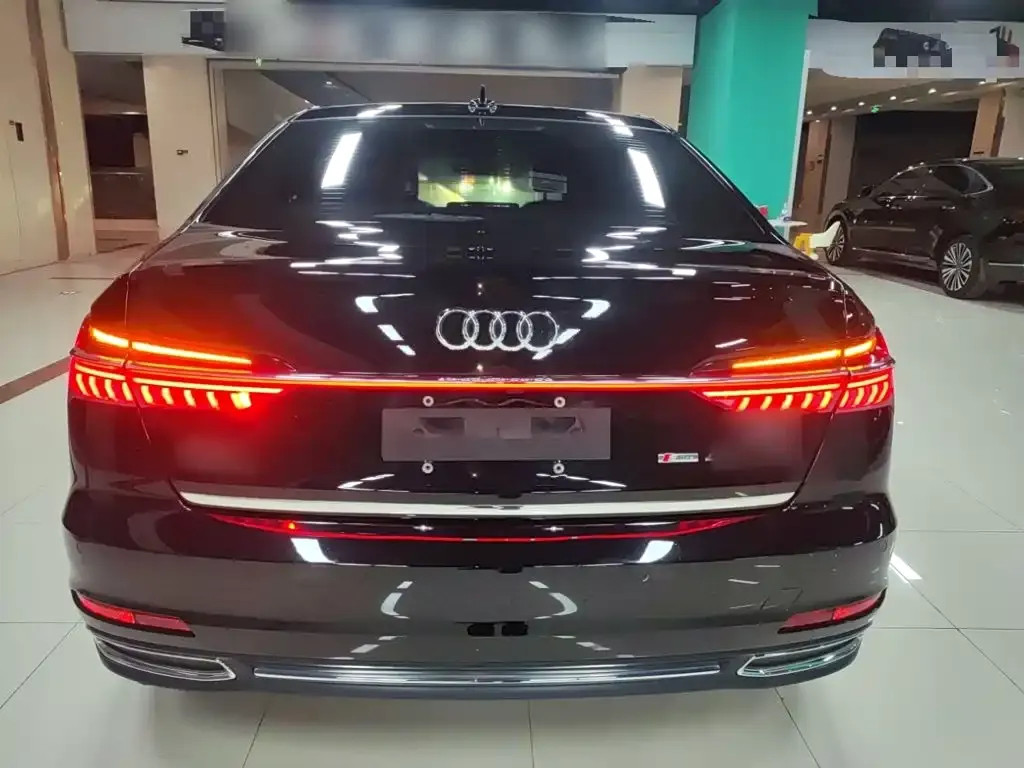 Audi A6L — фото 7