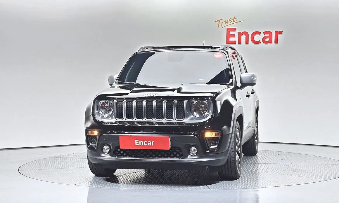 Jeep Renegade — фото 6