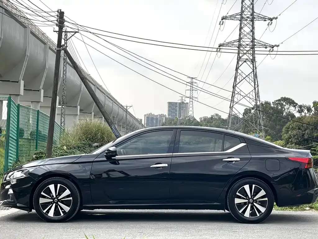 Nissan Teana — фото 3