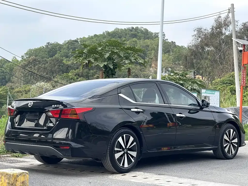 Nissan Teana — фото 7