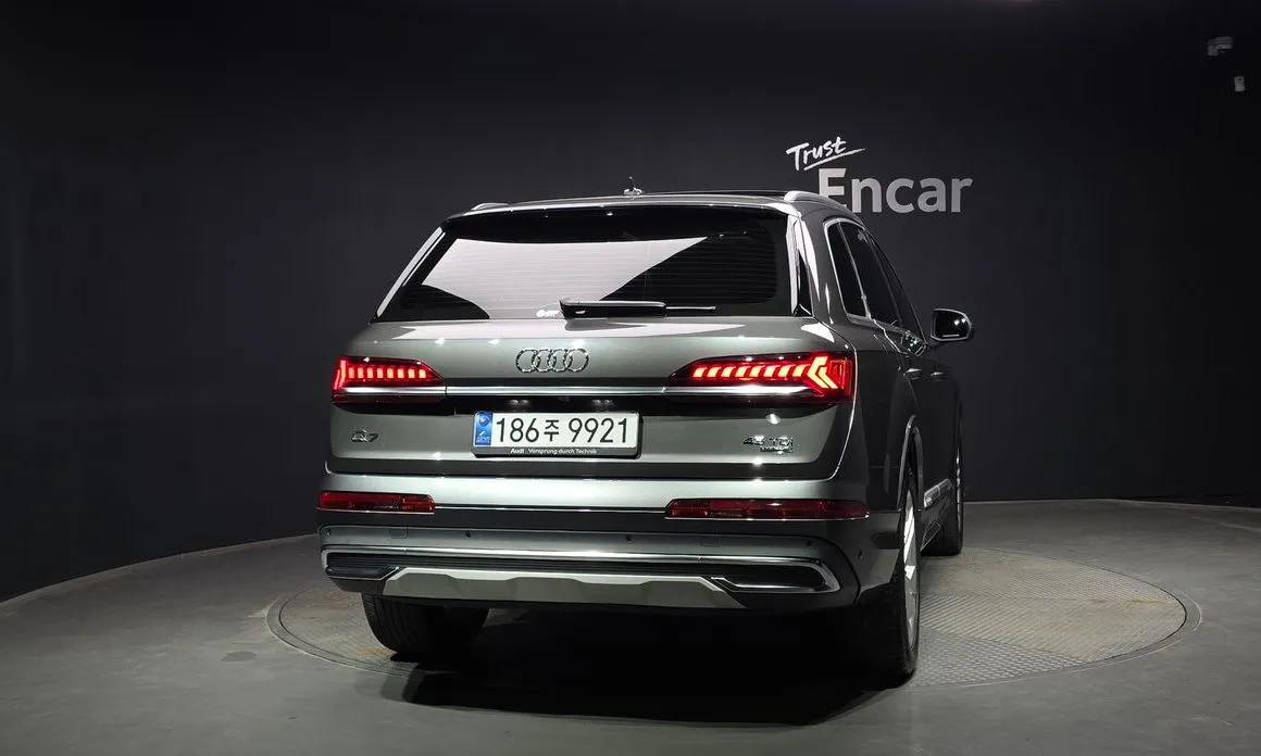 Audi Q7 — фото 4
