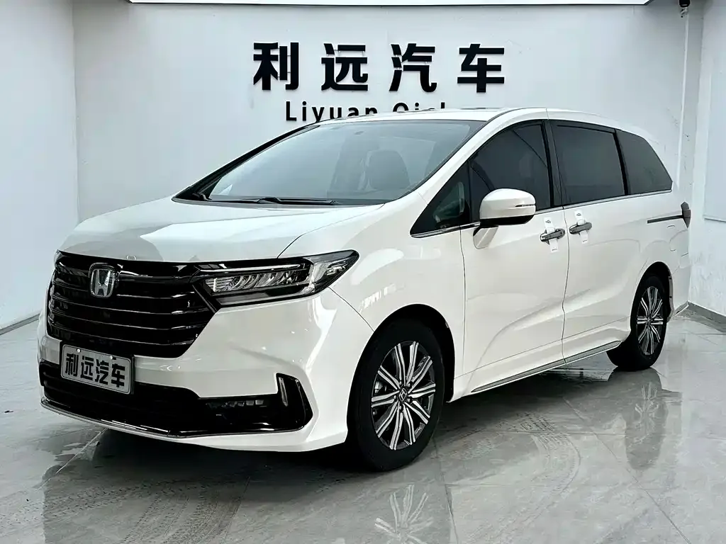 Honda Odyssey — фото 1