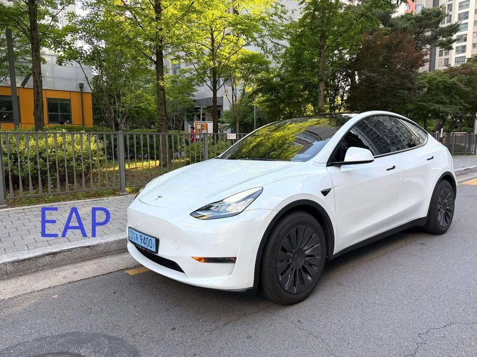 Tesla Model Y — фото 1