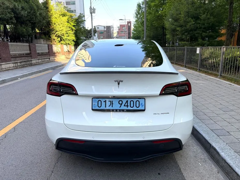 Tesla Model Y — фото 6