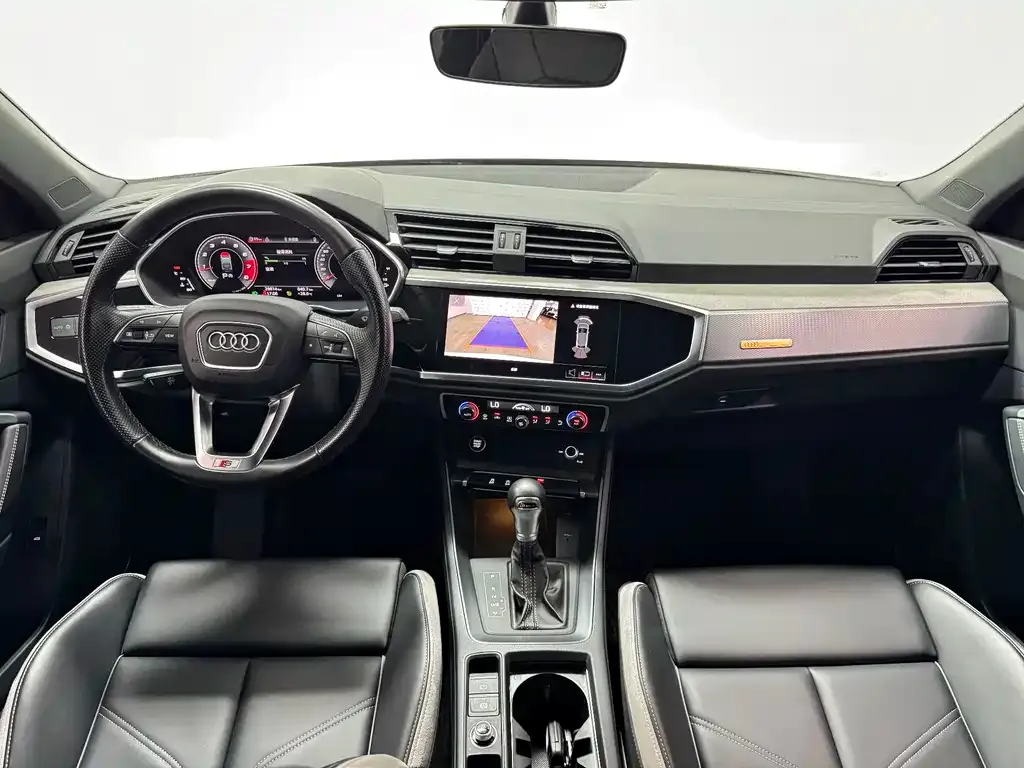 Audi Q3 Sportback — фото 9