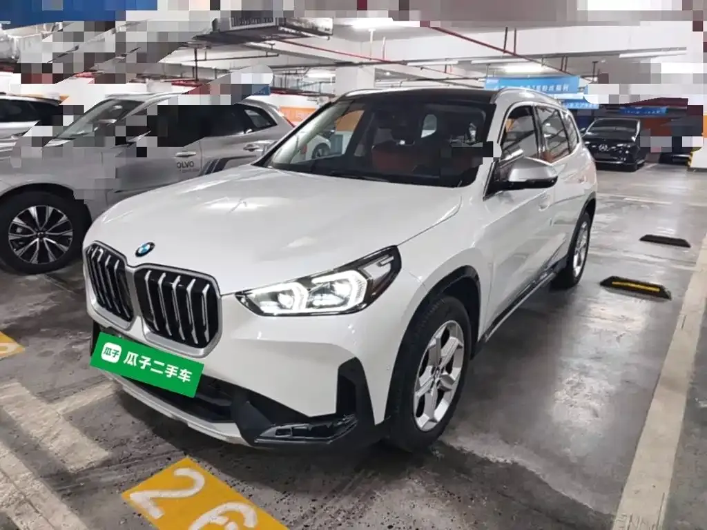 BMW X1 — фото 1