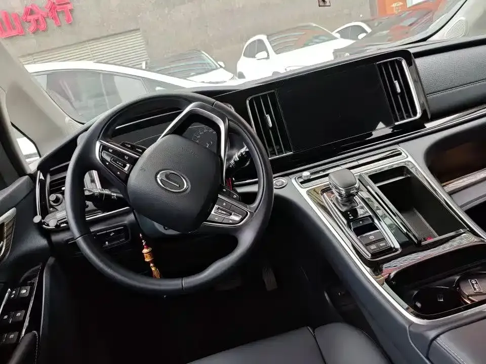 GAC Motor Trumpchi M8 — фото 2