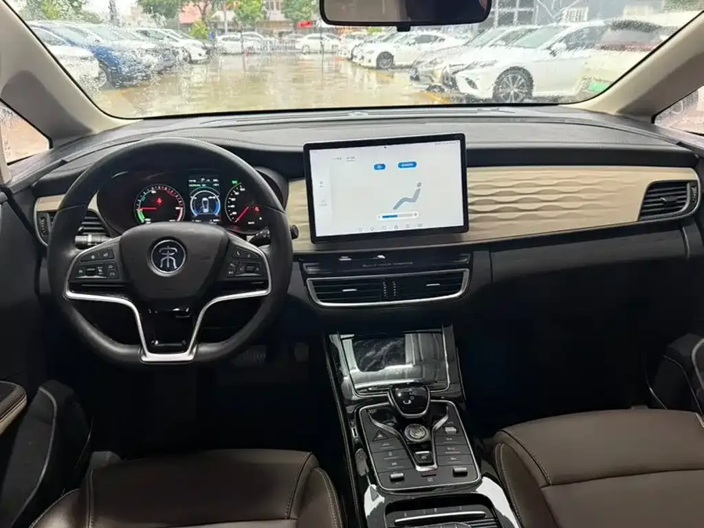 BYD MAX New Energy — фото 3