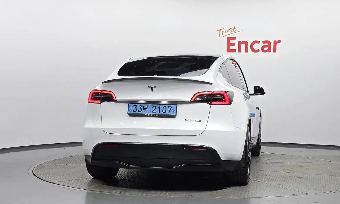 Tesla Model Y — фото 2