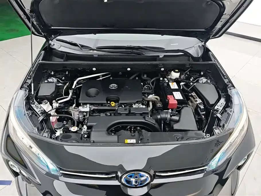 Toyota Wildlander — фото 10