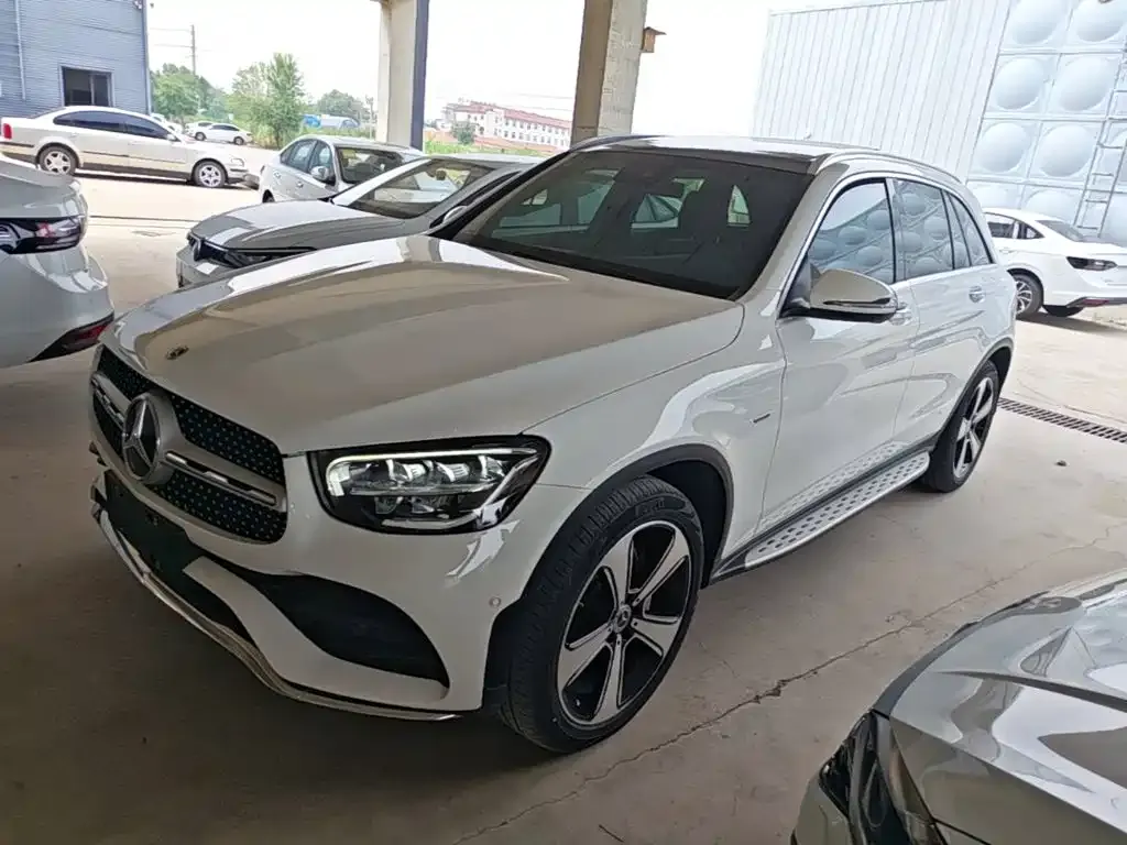 Mercedes-Benz GLC — фото 1