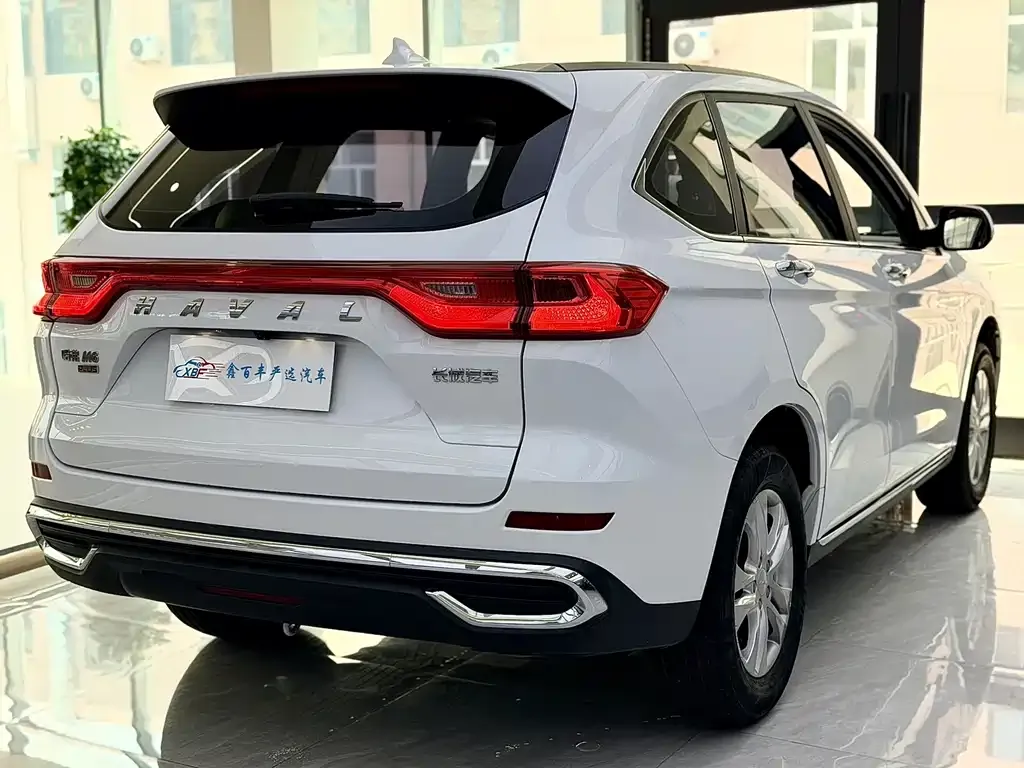 Haval M6 — фото 5