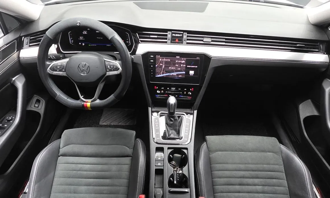 Volkswagen Passat — фото 6