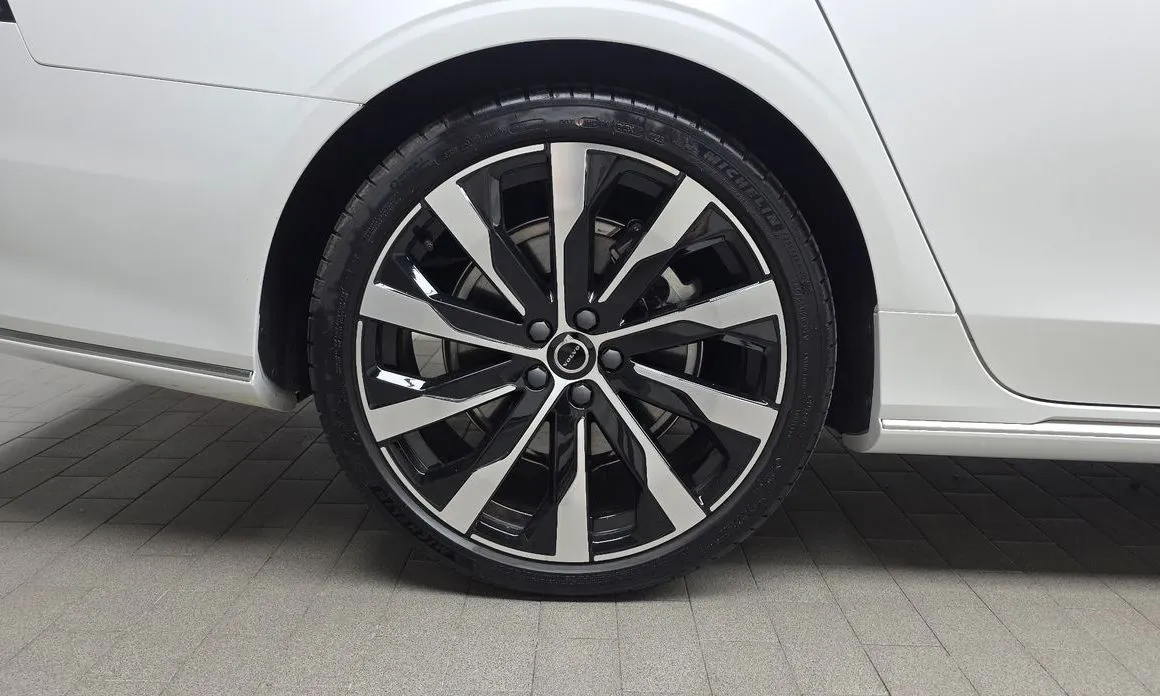 Volvo S90 — фото 7