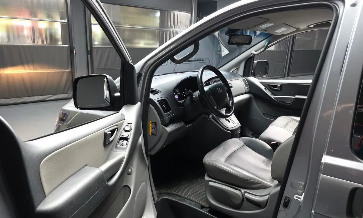 Hyundai Starex — фото 10