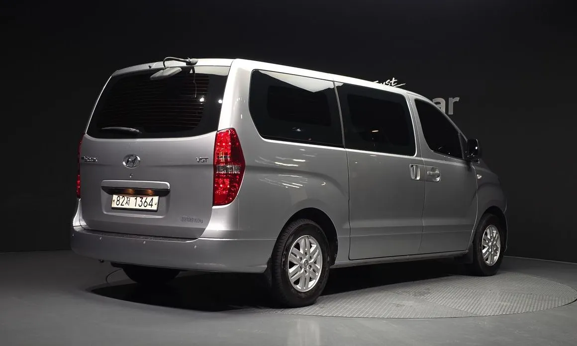 Hyundai Starex — фото 7