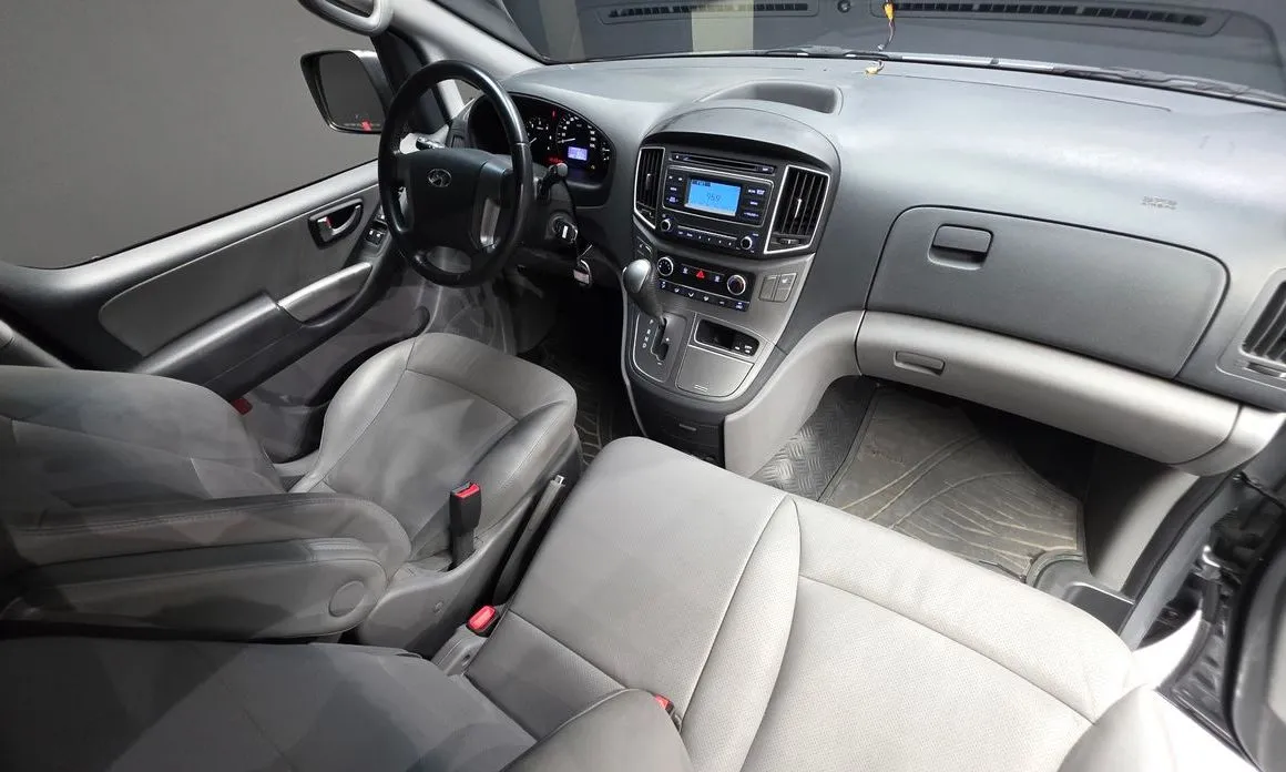 Hyundai Starex — фото 2