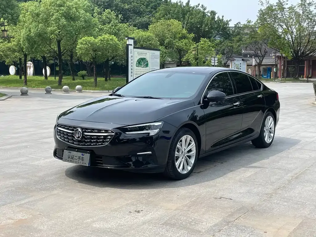 Buick Regal — фото 1
