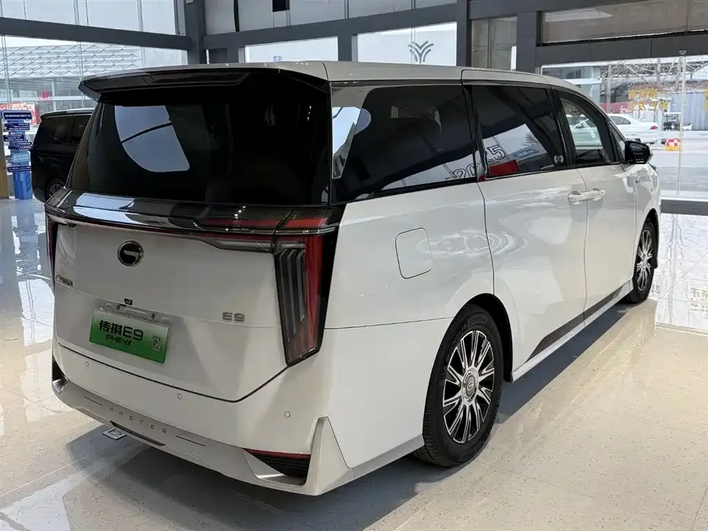GAC Motor Trumpchi E9 — фото 3