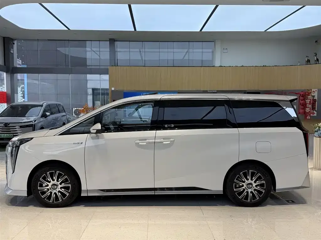 GAC Motor Trumpchi E9 — фото 7