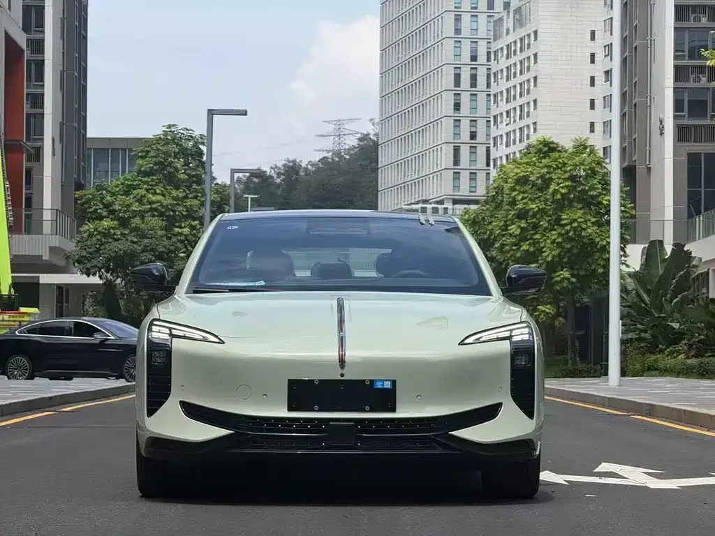 Hongqi EH7 — фото 2