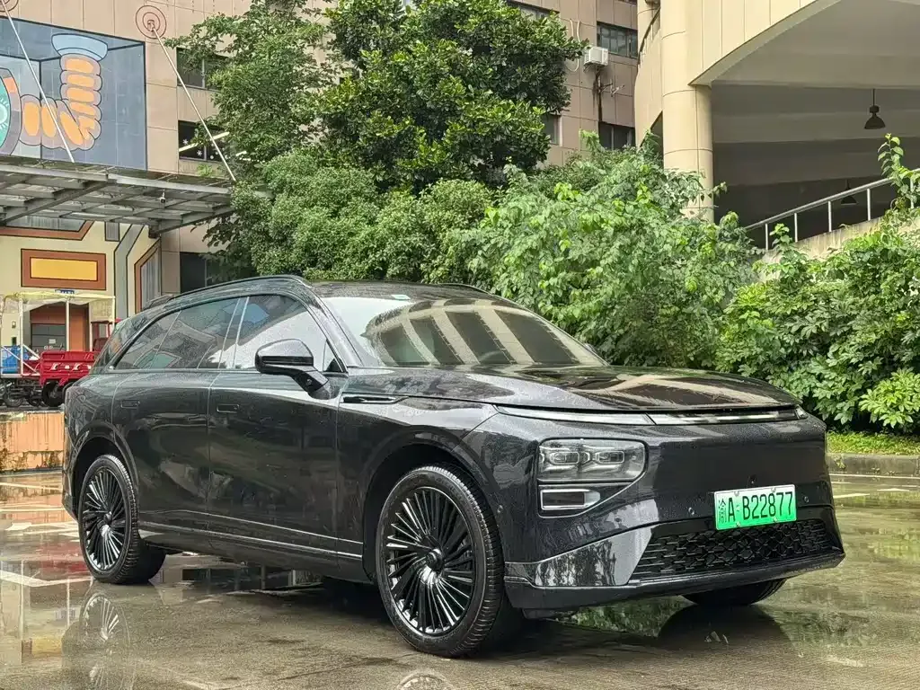 XPeng G9 — фото 9