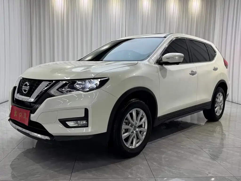 Nissan X-Trail — фото 1