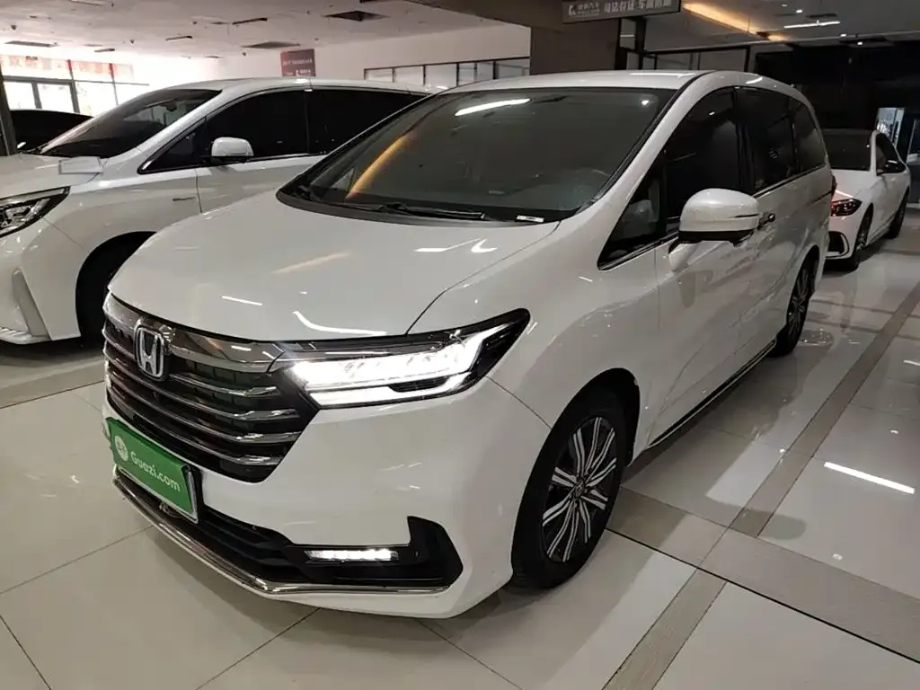 Honda Odyssey — фото 1