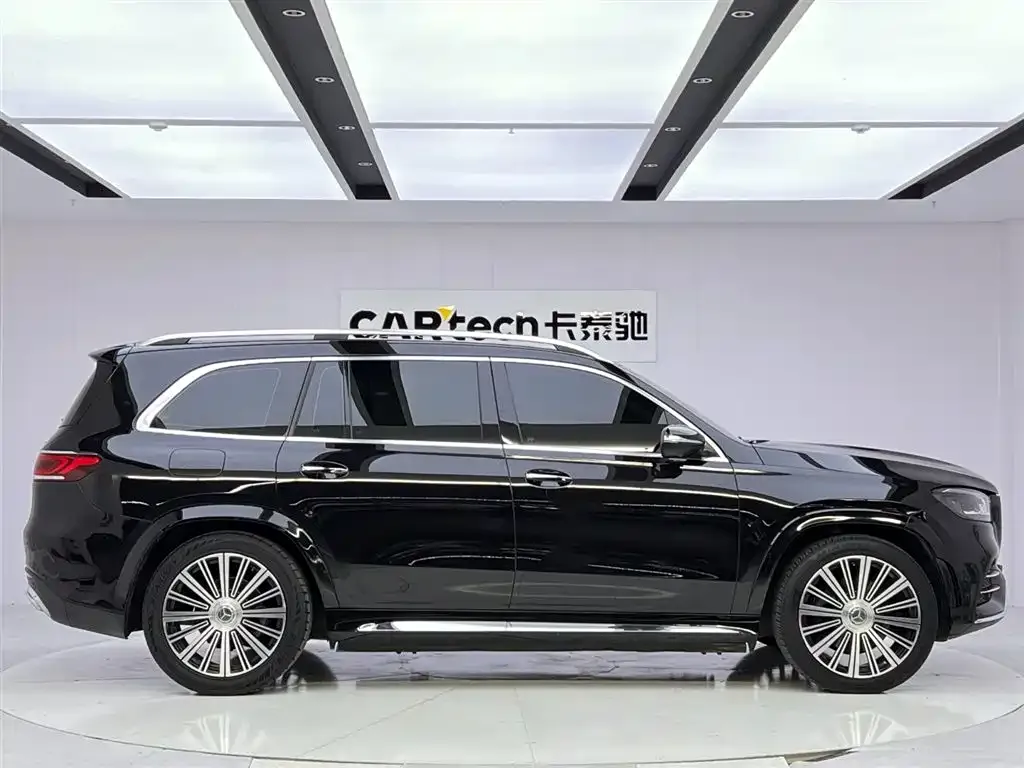 Mercedes-Benz GLS — фото 10
