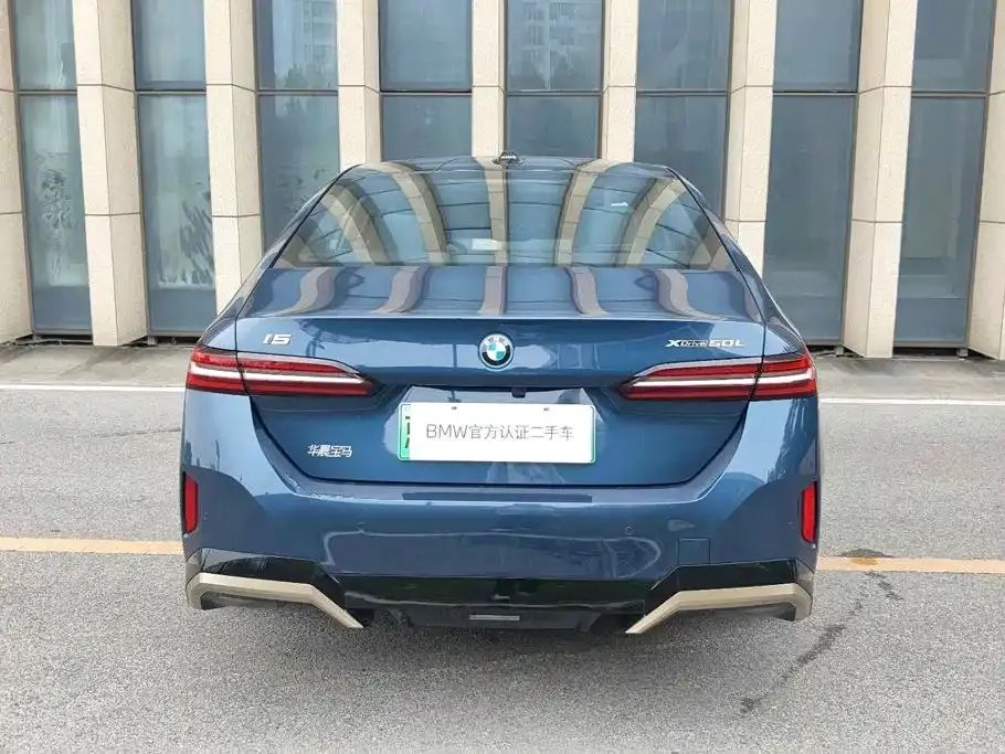 BMW i5 — фото 8