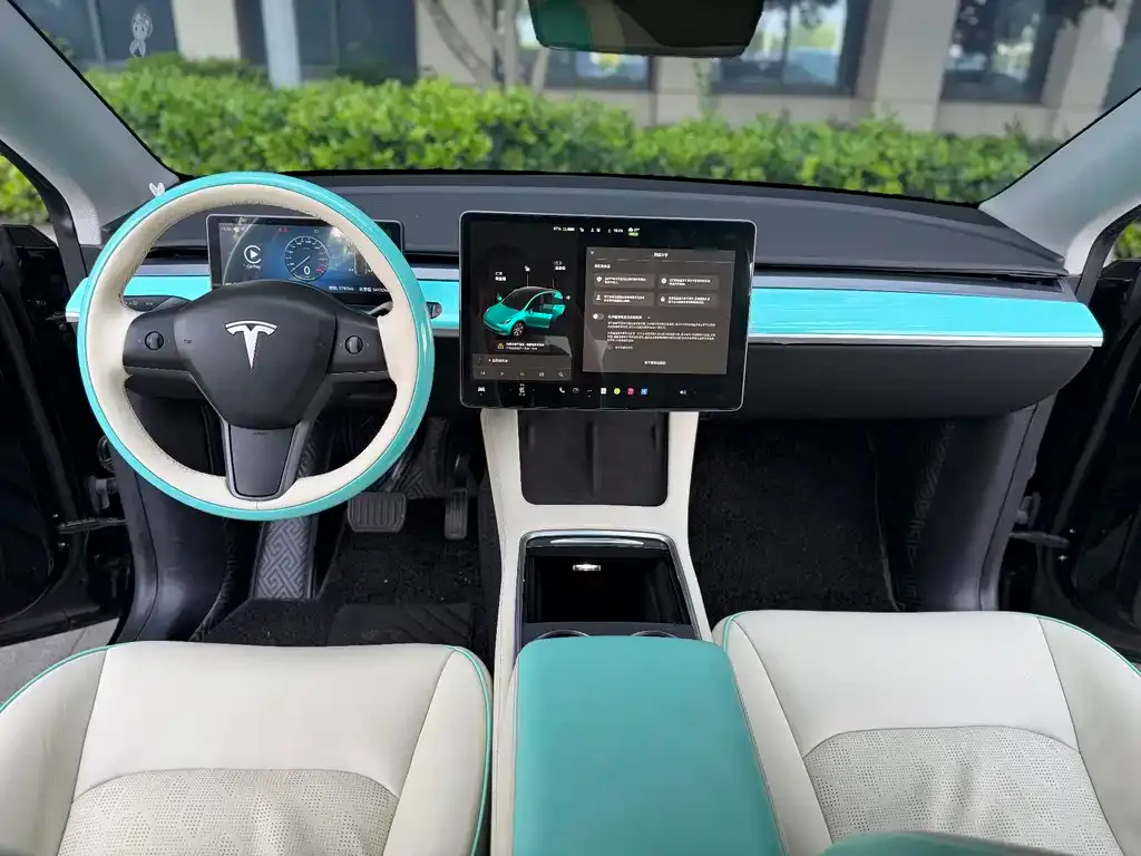 Tesla Model Y — фото 3