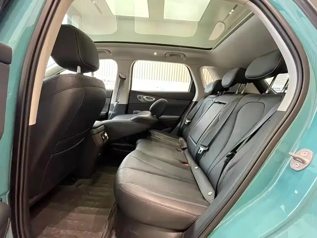 BYD Hiace 05 EV — фото 2