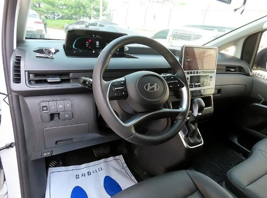 Hyundai Staria — фото 10
