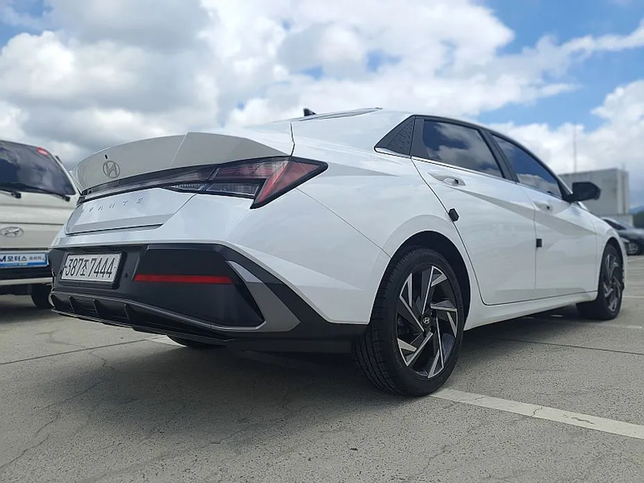 Hyundai AVANTE — фото 7